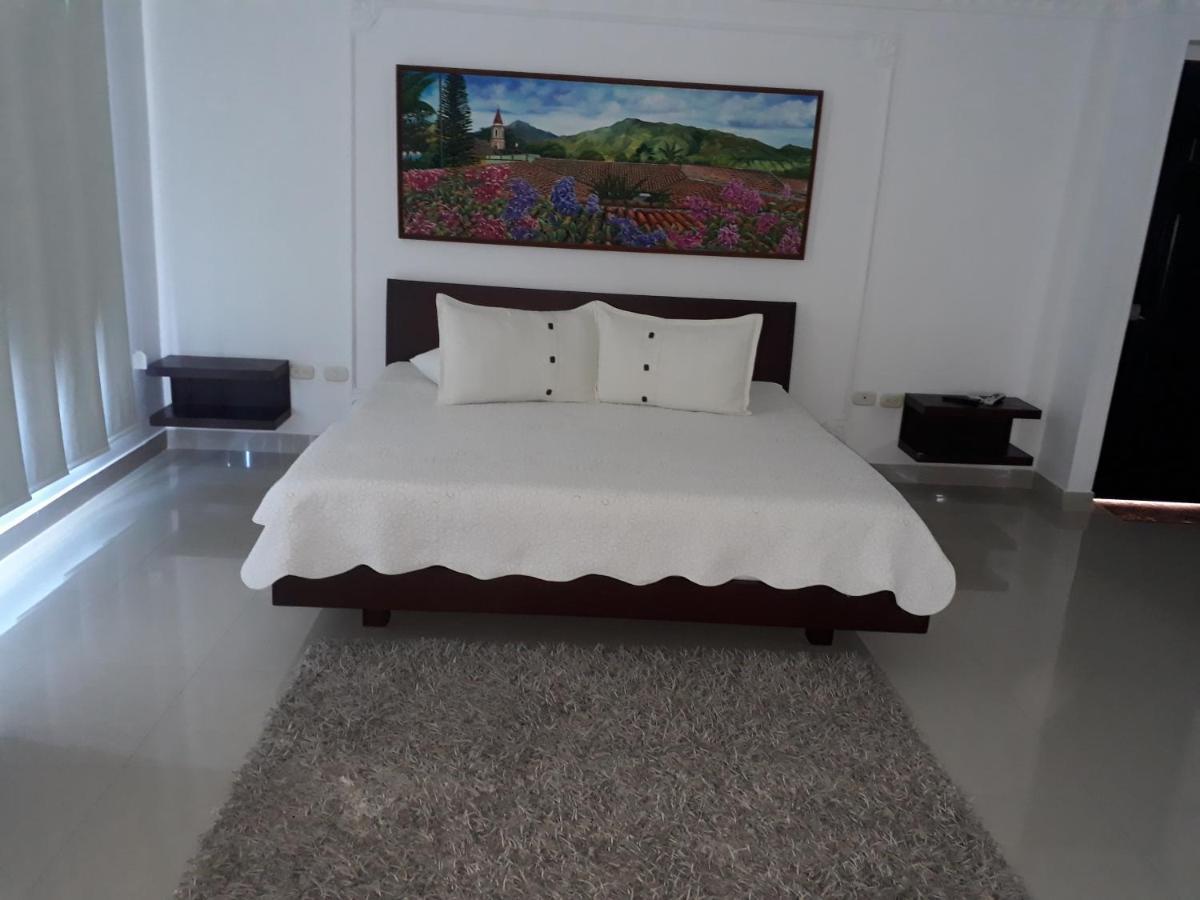 Hotel Boutique Ceiba Real Gigante Exterior foto